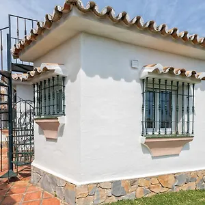  Сasa de vacaciones Bungalow Sea View, Pool, Tennis, Beach 5min Walk